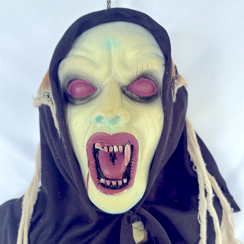 Gently Used Halloween Scary Hanging Decoration - Picture 5 of 7